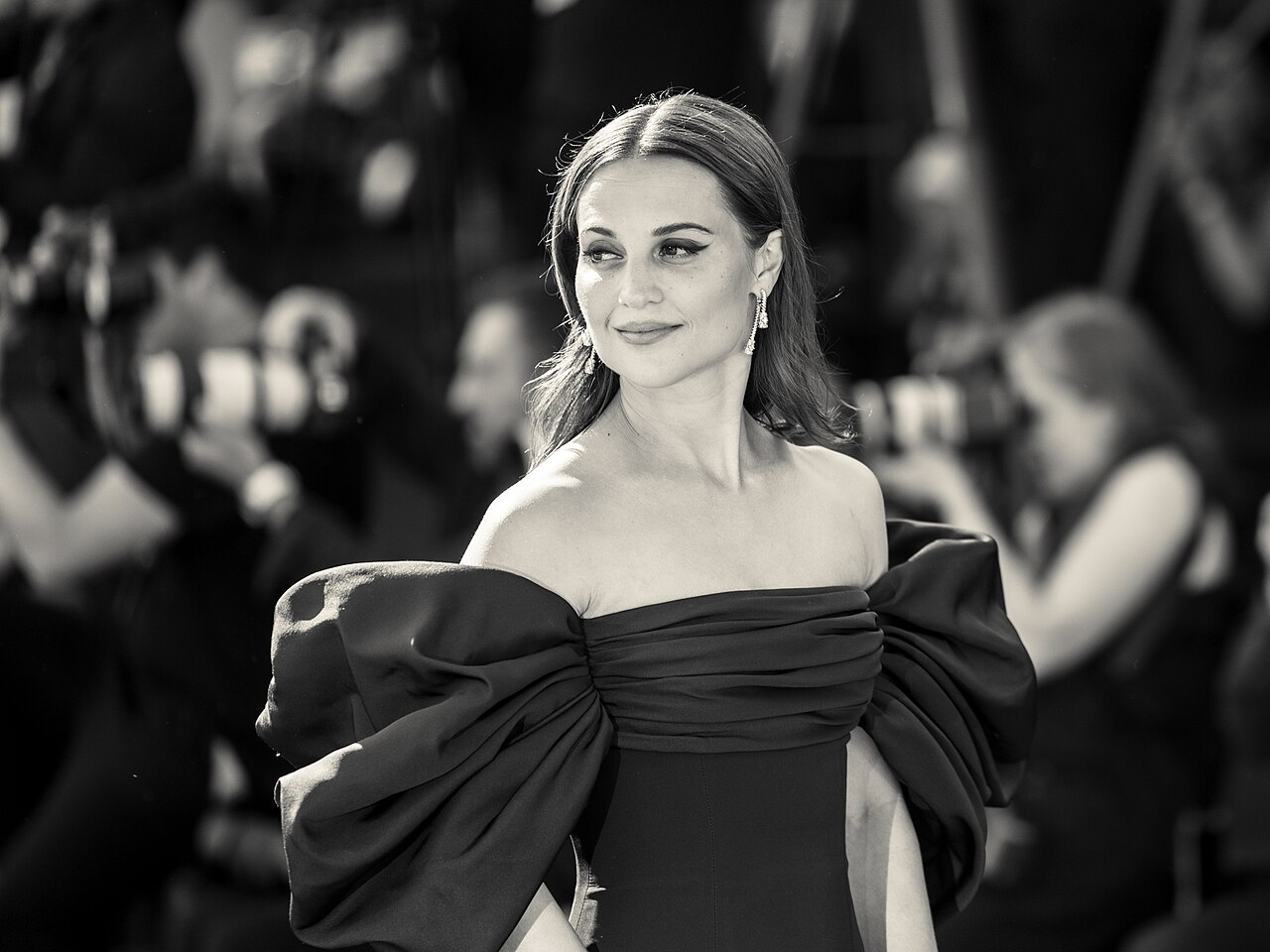 Alicia Vikander Had the Busiest September in Show Business