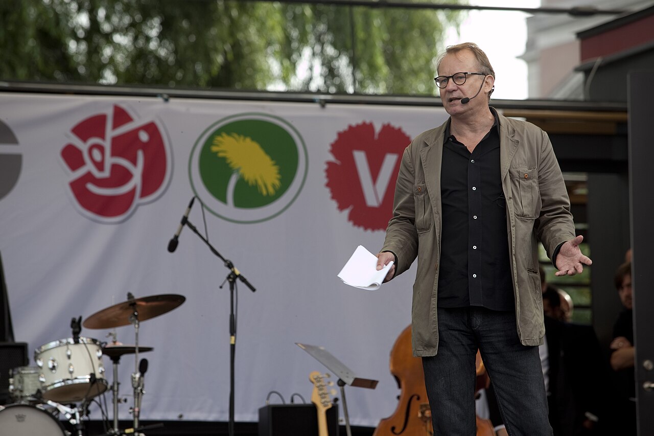 Stellan Skarsgård at 75: The Quiet Legend Who Just Won a Golden Globe
