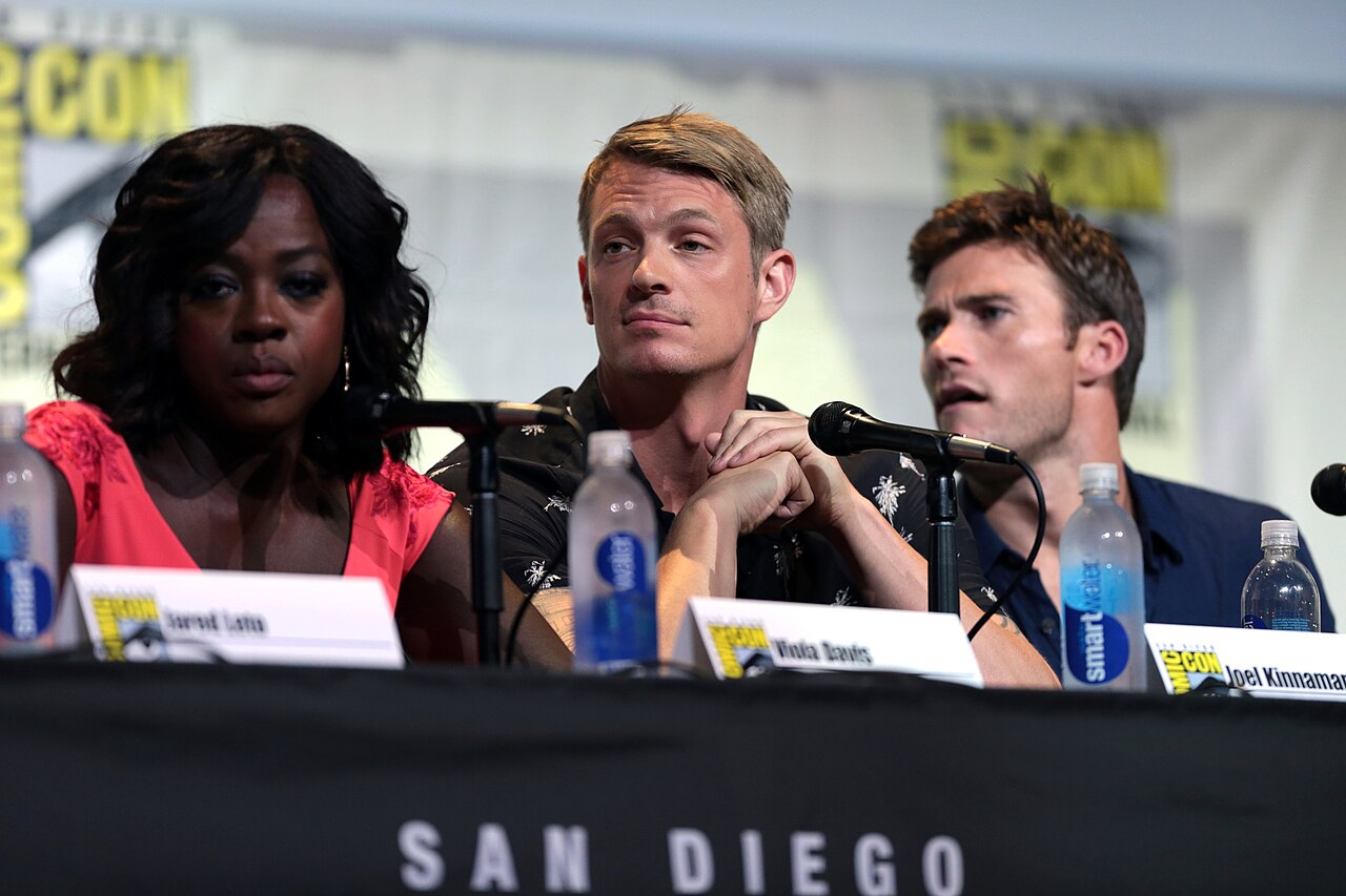 Joel Kinnaman Is About to Interrogate Saddam Hussein
