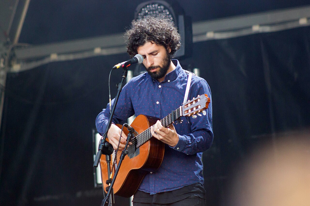 José González: The Quietest Man in Swedish Music, and Why His Guitar Still Stops Rooms